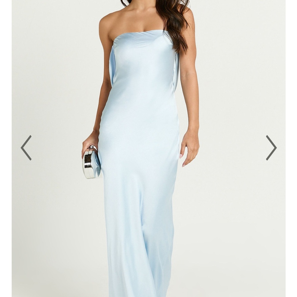 Elegant Blue strapless Dress